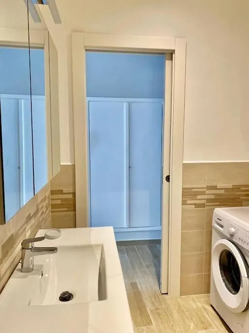 Appartamento Centralissimo In Piazza Bresca 산레모 0*,