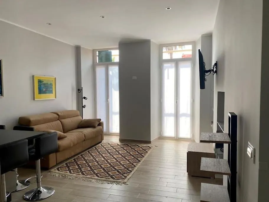 Apartment Appartamento Centralissimo In Piazza Bresca Sanremo