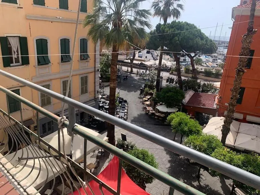 Appartamento Centralissimo In Piazza Bresca Sanremo Italy