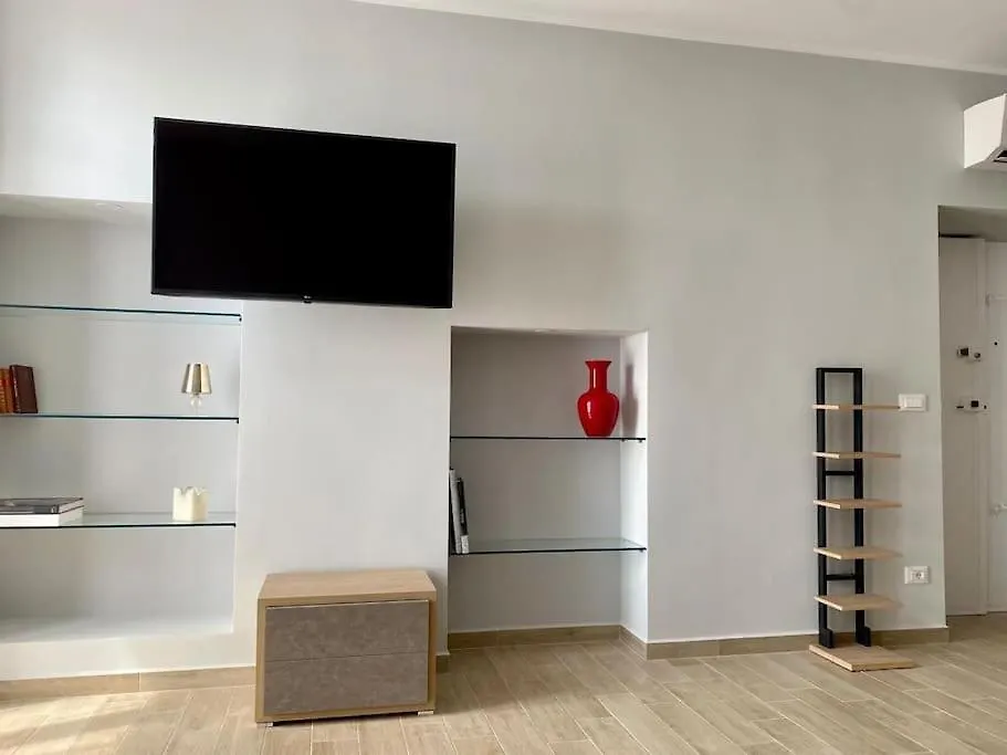 Appartamento Centralissimo In Piazza Bresca Sanremo 0*,